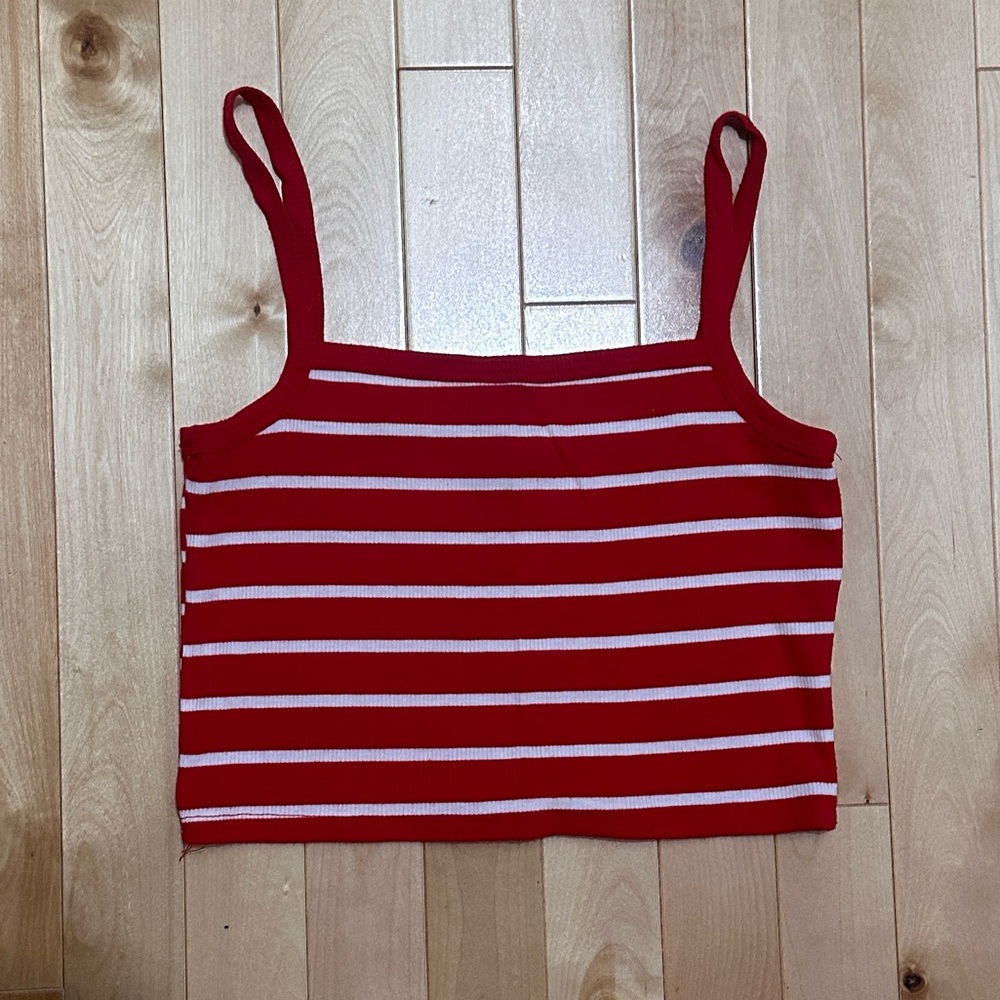 Super cute stripped cropped cami